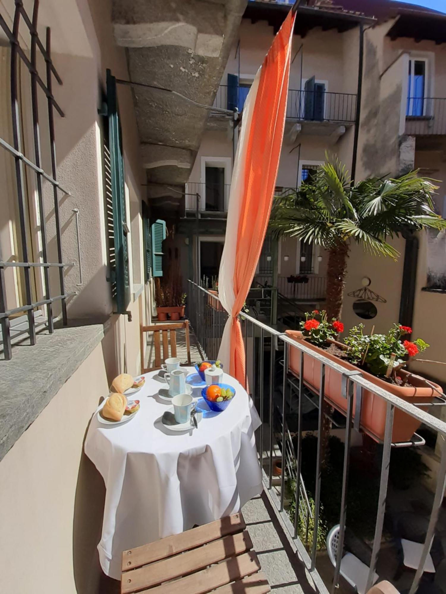 Апартаменти Piazza Grande House Локарно Номер фото